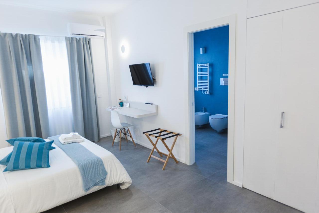 B&B A Due Passi Dal Mare Gela Exterior photo