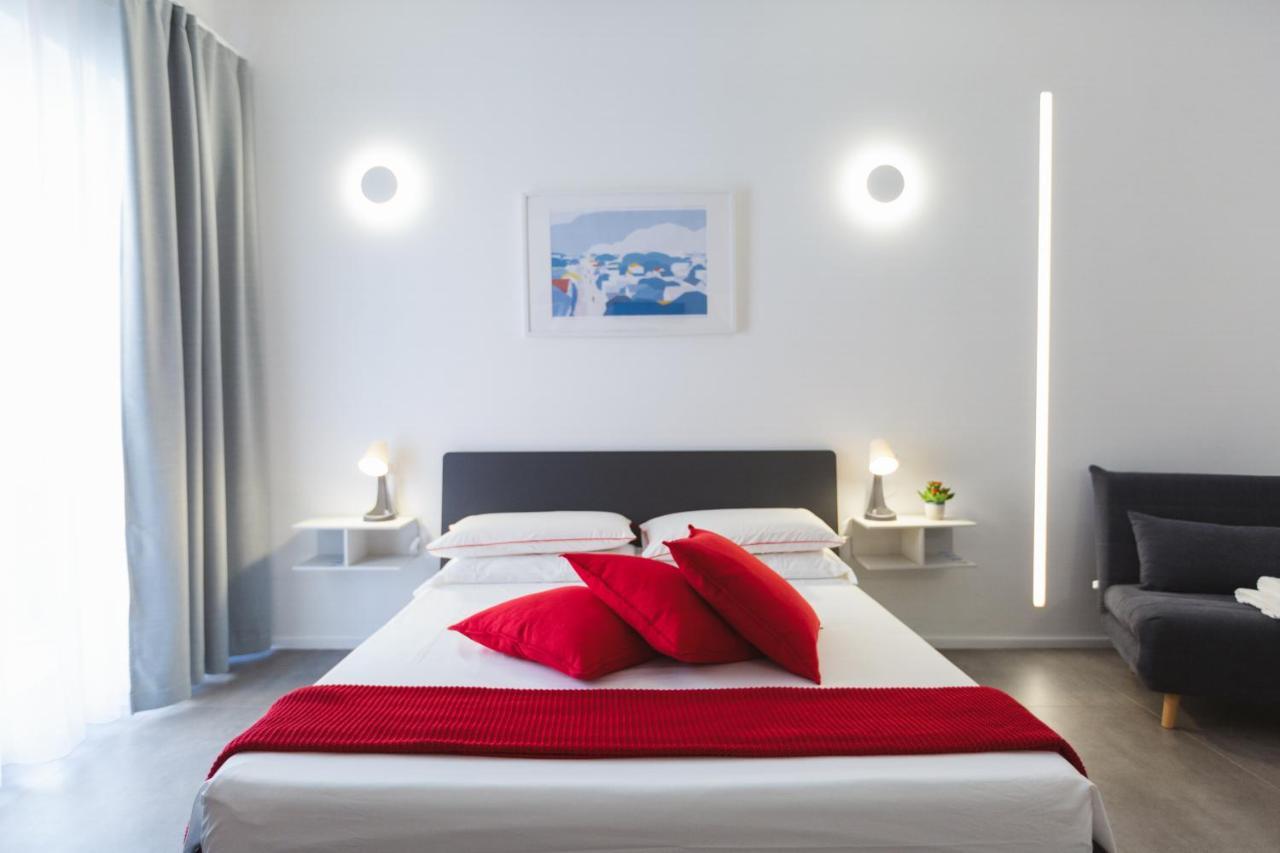 B&B A Due Passi Dal Mare Gela Exterior photo